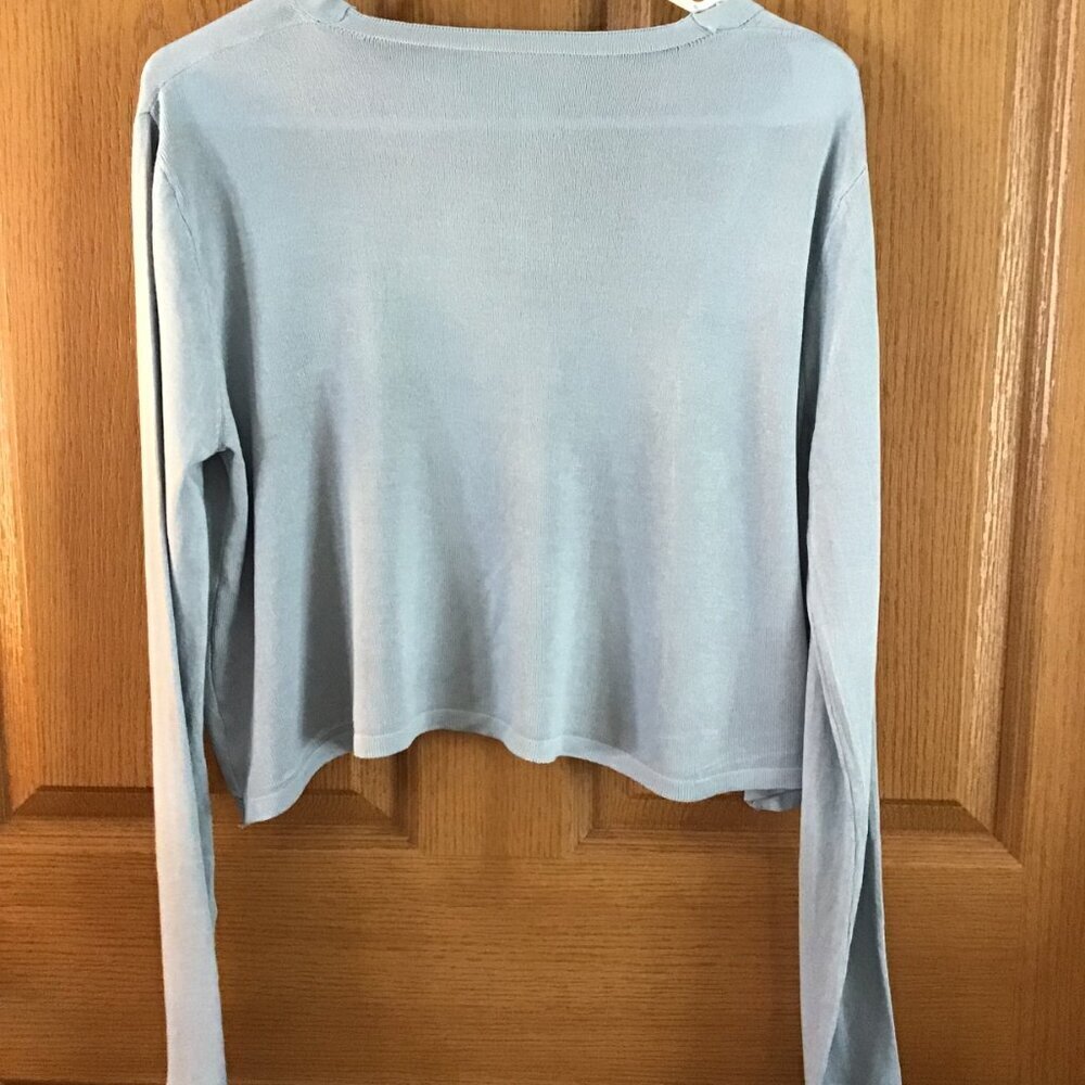 Sweater - Picture 4 of 4